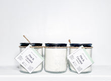 Load image into Gallery viewer, Pine & Coconut Milk Bath