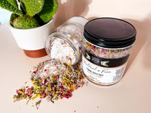 Load image into Gallery viewer, Floral Bath Salt